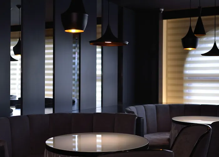 The Lees Hotel